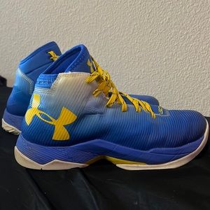 Boys Curry 3 Basketball Shoes